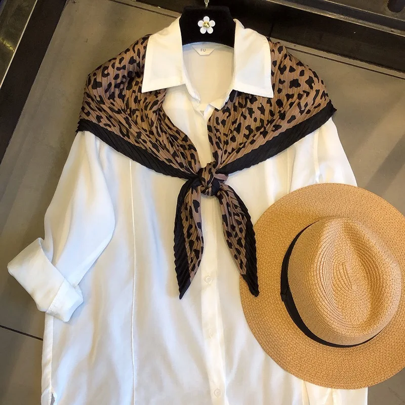 

Korean Leopard Print Scarf Autumn Versatile Fashion Sunscreen Shawl Large Square Pleated Women's Winter Fashion Trend