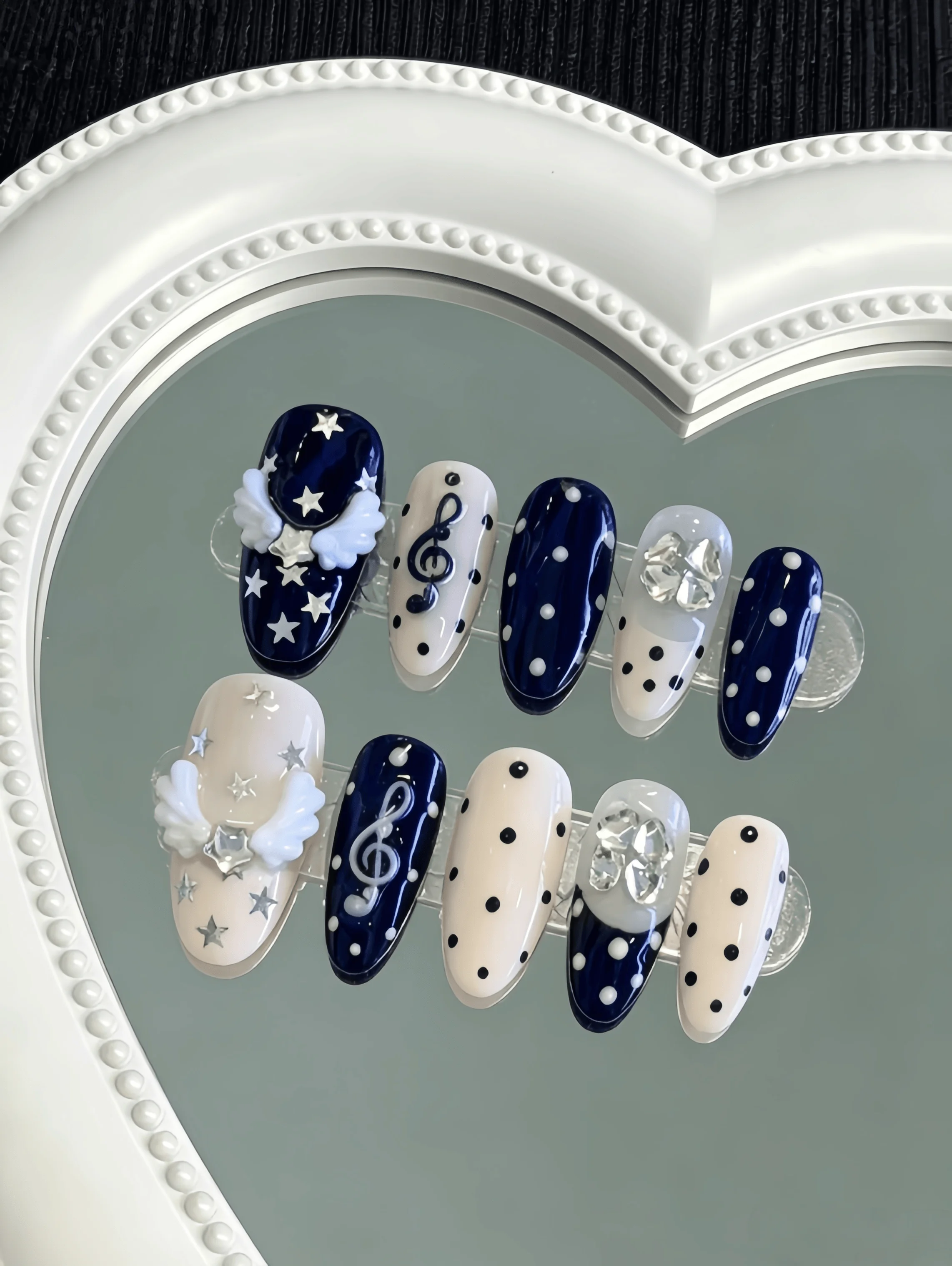 10 Pieces of Handmade Oval Full-Cover Nail Tips, Medium-Length Oval Shape, Pink and Black Polka Dots, Japanese-Style Sweet and Cool Style, Suitable for Women and Girls, Perfect for Daily Outings, Anime Conventions, and as a Gift for Friends, Includes 1 Piece of Jelly Glue and 1 Nail File