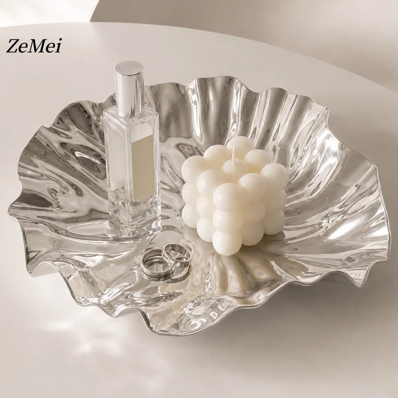 French Style Silver Circle Fruit Tray,Die Casting Flower Cosmetics Jewelry Metal Storage Plate,Cake Plate Banquet Decoration