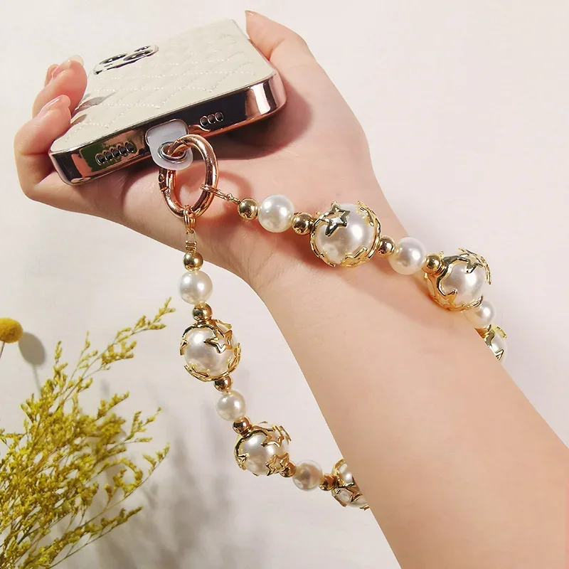 Mobile Phone Lanyard Short Wrist Pendant Five Point Star Pearl String Chain Hollow Hanging Universal Phone Case Anti Loss Sling