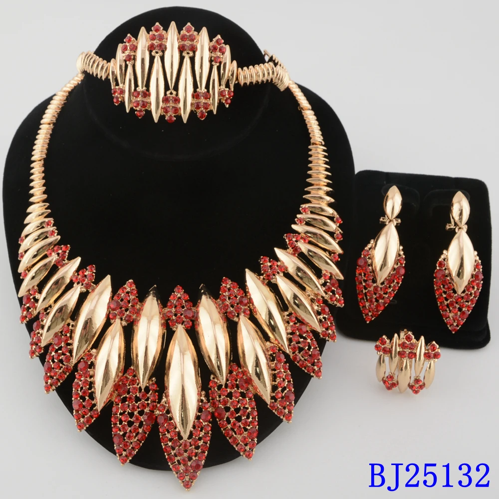 مجموعة مجوهرات من الخرز المرجا - مراجعة Luxury Gift Set وسعره