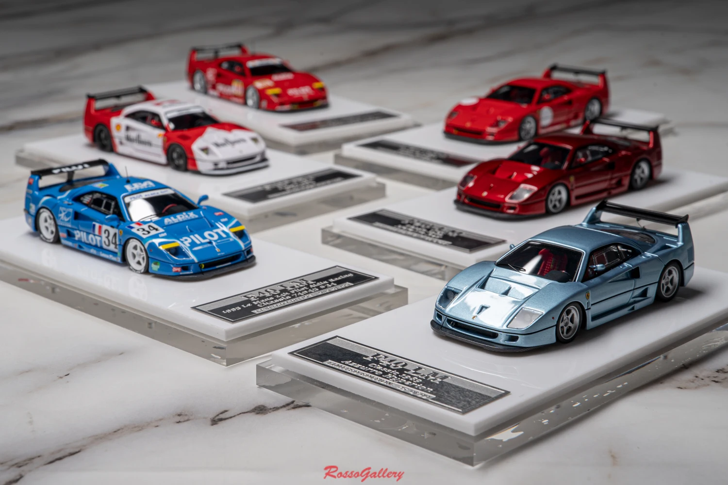 

M64X 1:64 F40 LM Simulation Limited Edition Resin Metal Static Car Model Toy Gift