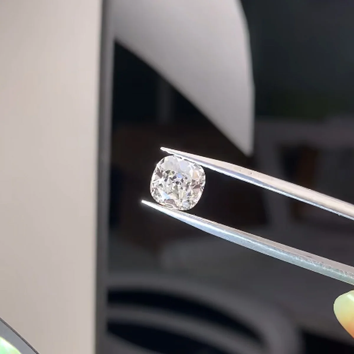 Berlian Cushion Cut Antik Bersertifikat IGI dari Tambang Lama, Berlian Cushion Buatan Laboratorium untuk Pembuatan Cincin Tunangan