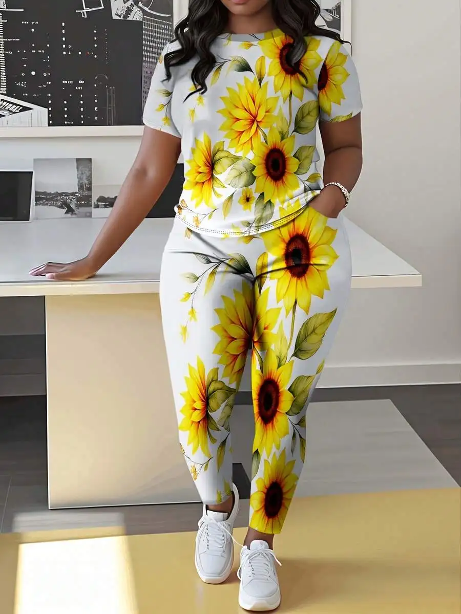 

Plus Size Women Two-Piece Set Sunflower Print Short Sleeve Top And Casual Pants With Pockets