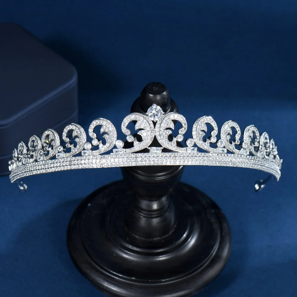 

HIBRIDE Estilo europeo Geometric Wedding Hair Accessories Jewelry Cubic Zirconia Crown Headband for Women Bridal Party Gift C-85