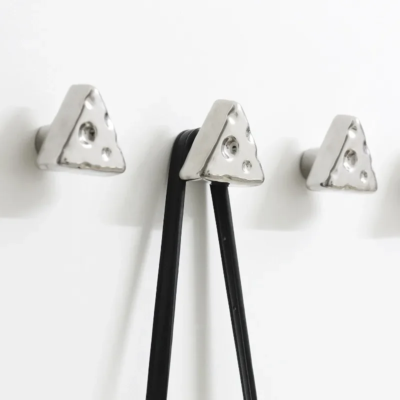 Creative Triangular Cheese Block Ceramic Hooks No-drill Ceramic Cartoon Cheese Hooks Bedroom Coat Hooks Indoor Wall Decorations