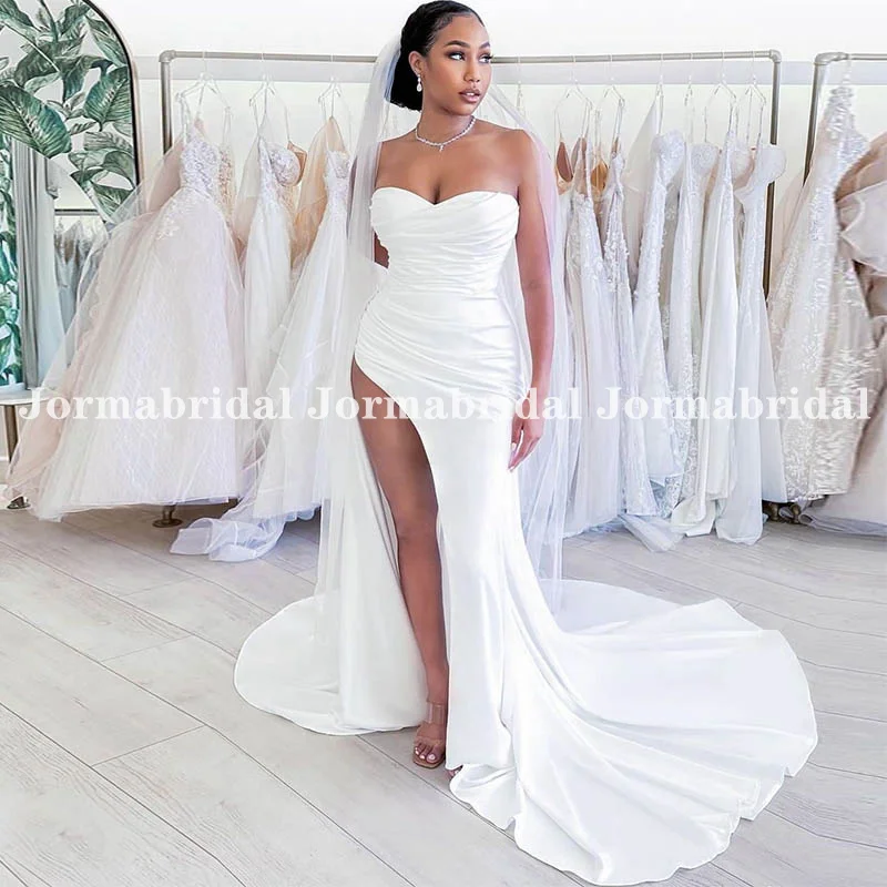 Sexy High Side Split Wedding Dress with Long Train Strapless Pleats Satin Mermaid Beach Bridal Gown for Women فستان حفلات الزفاف