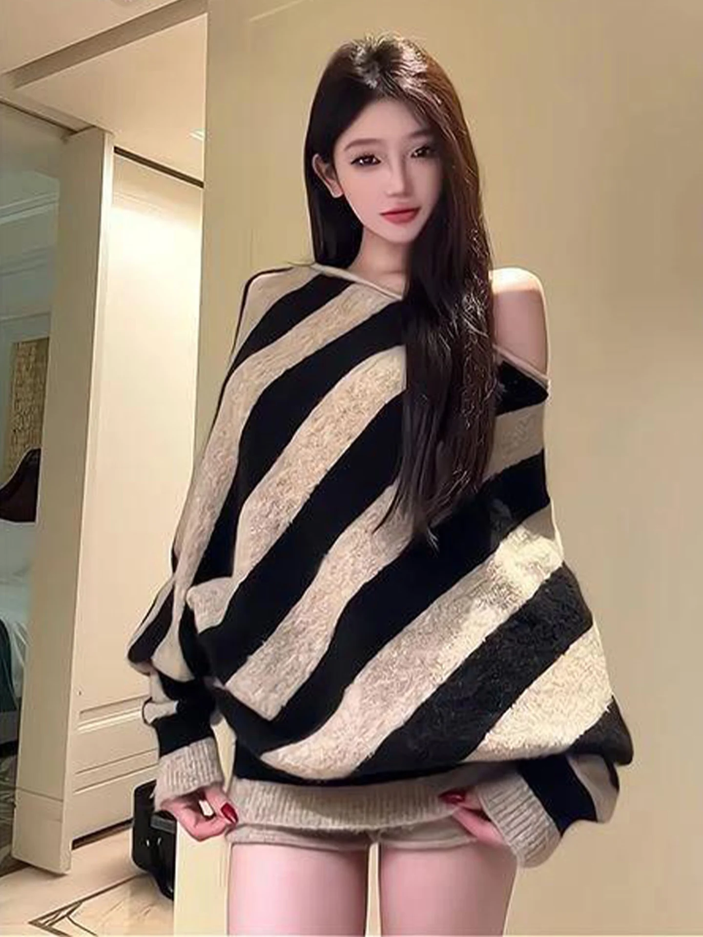 Pure Desire Spicy Striped Diagonal Collar One Shoulder Knitted Sweater Women's Autumn Winter Lazy Style Long Sleeve Top Short...