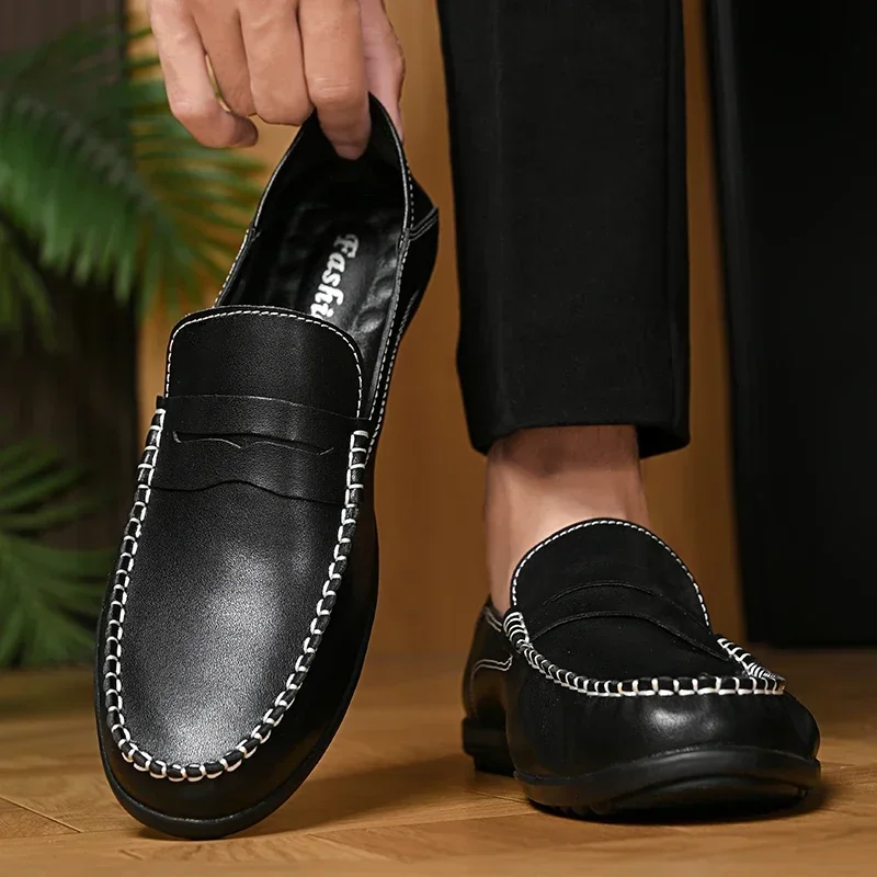 New Men's Solid and Multi-color Loafers with Simple Design, High-quality, Wearable, Wear-resistant and Anti-slip Options