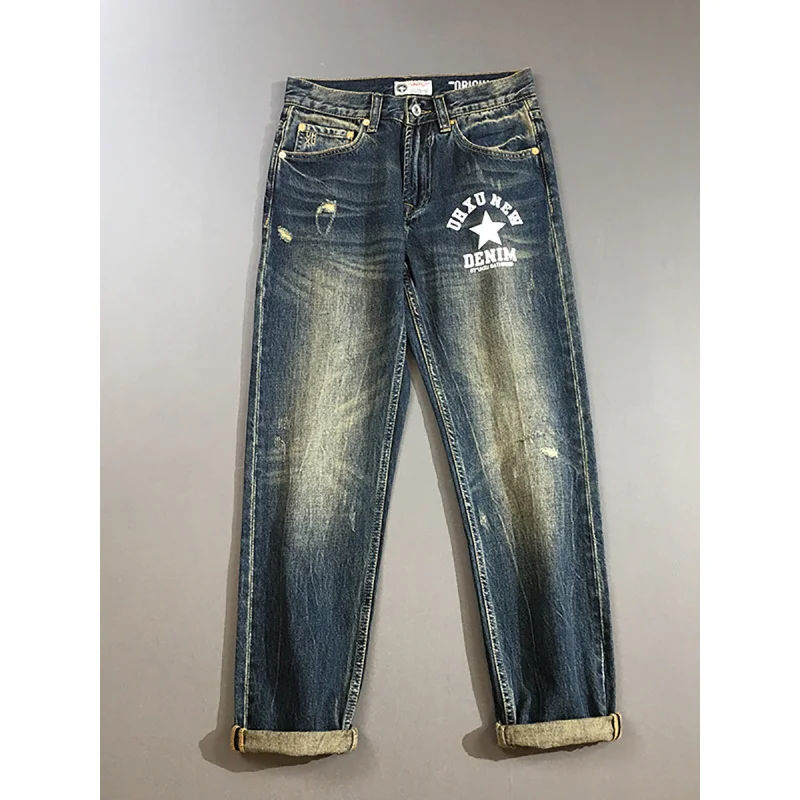 メンズ向けトレンドレトロジーンズ、ノスタルジックなウォッシュ加工、ファッショナブルなプリント、スリムフィット、細身、ダメージデニムパンツ