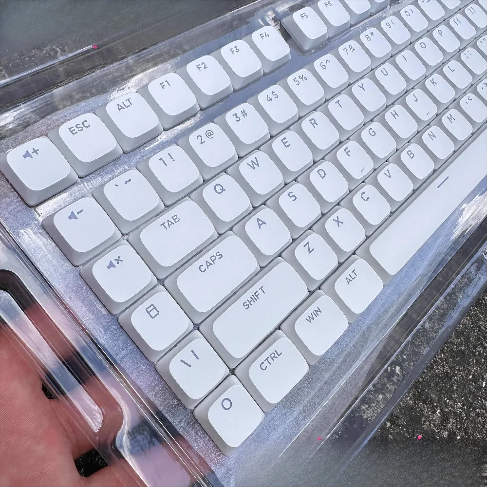 

Low Profile Mechanical Keyboard, Hot-Swappable Ultra-Thin 6mm Design with RGB Backlit, for 68/84/87/98/100/104 Keys Layouts