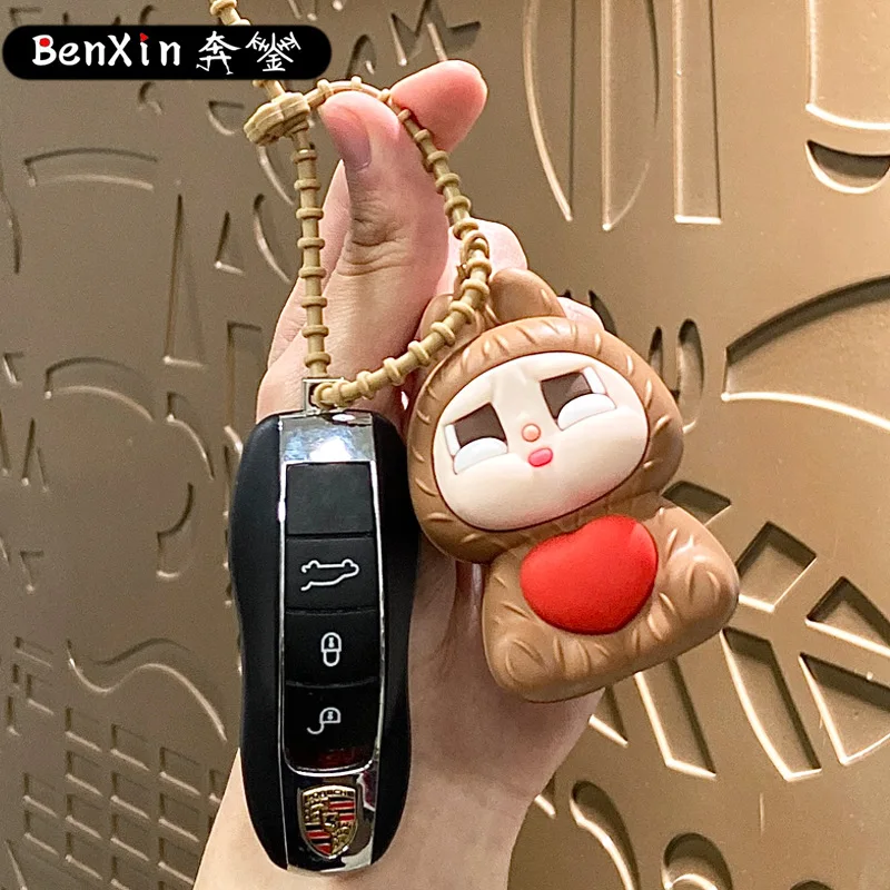 พวงกุญแจกระต่ายน้อยน่ารักร้องไห้ ปี 2025 ช่วยคลายเครียด ใช้เป็นพวงกุญแจกระเป๋าเรียน พวงกุญแจคู่รัก พวงกุญแจรถยนต์ ของขวัญชิ้นเล็กๆ