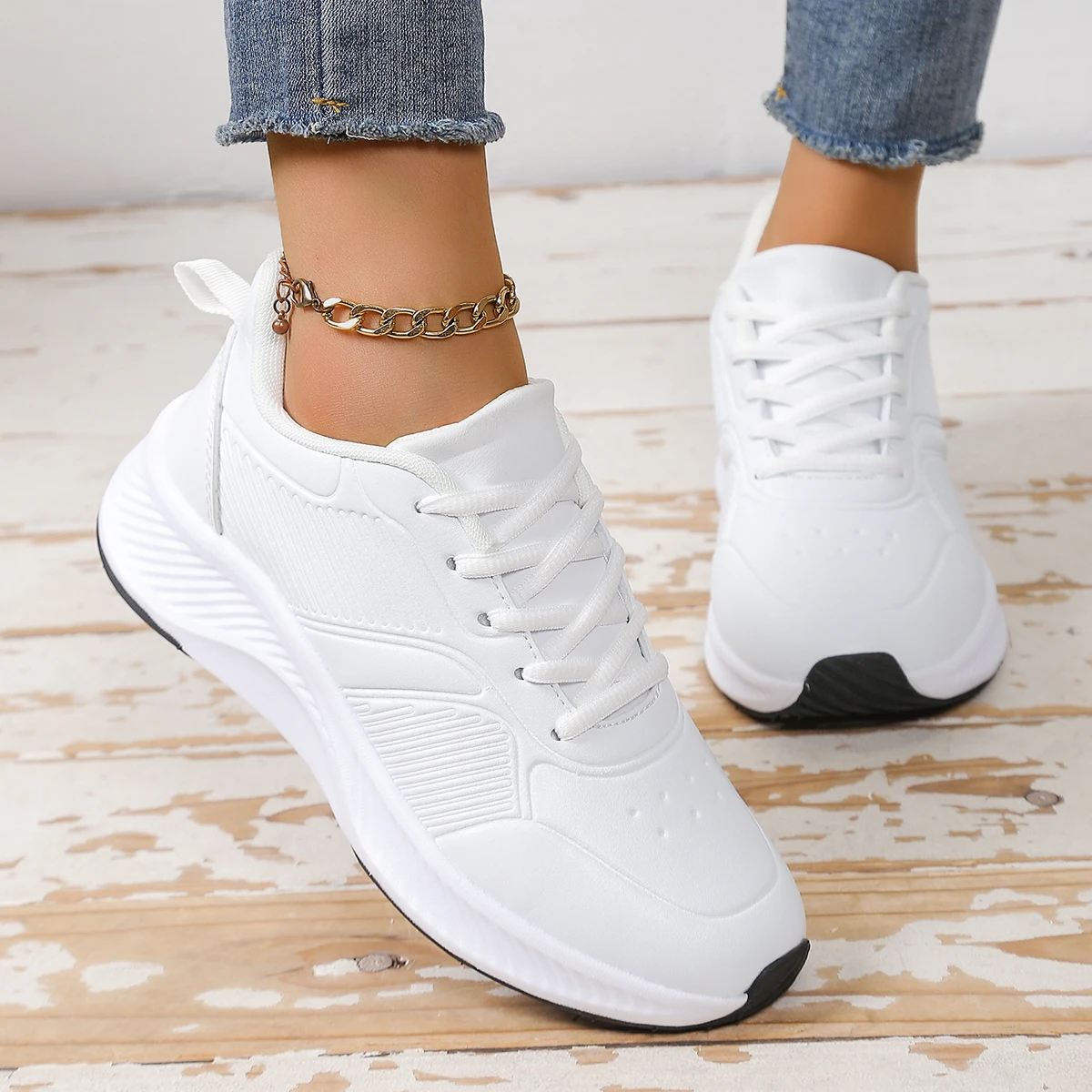 Ladies' pure color and simple design style striped decoration front lace-up low-top sneakers