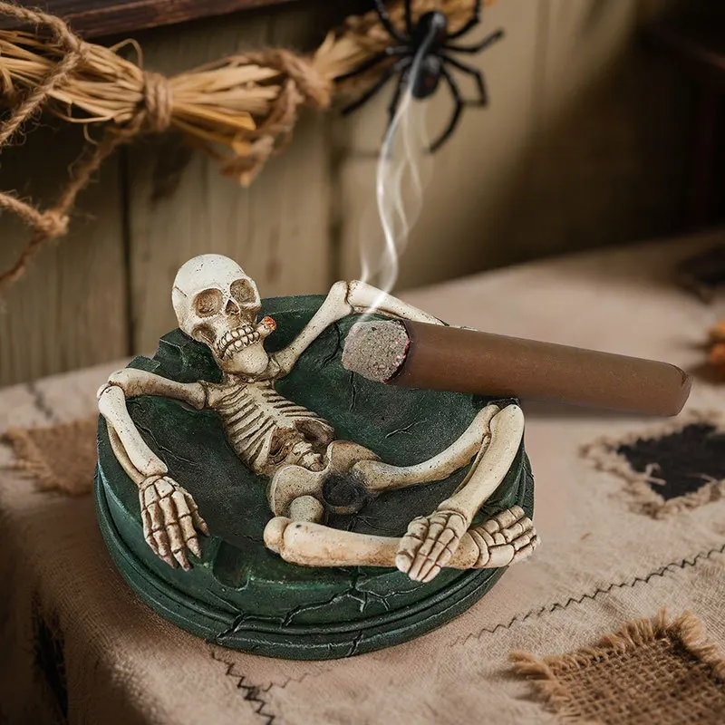 Neue kreative personalisierte Skelett Harz Aschenbecher Home Desktop Dekoration Ornament Halloween Geschenk