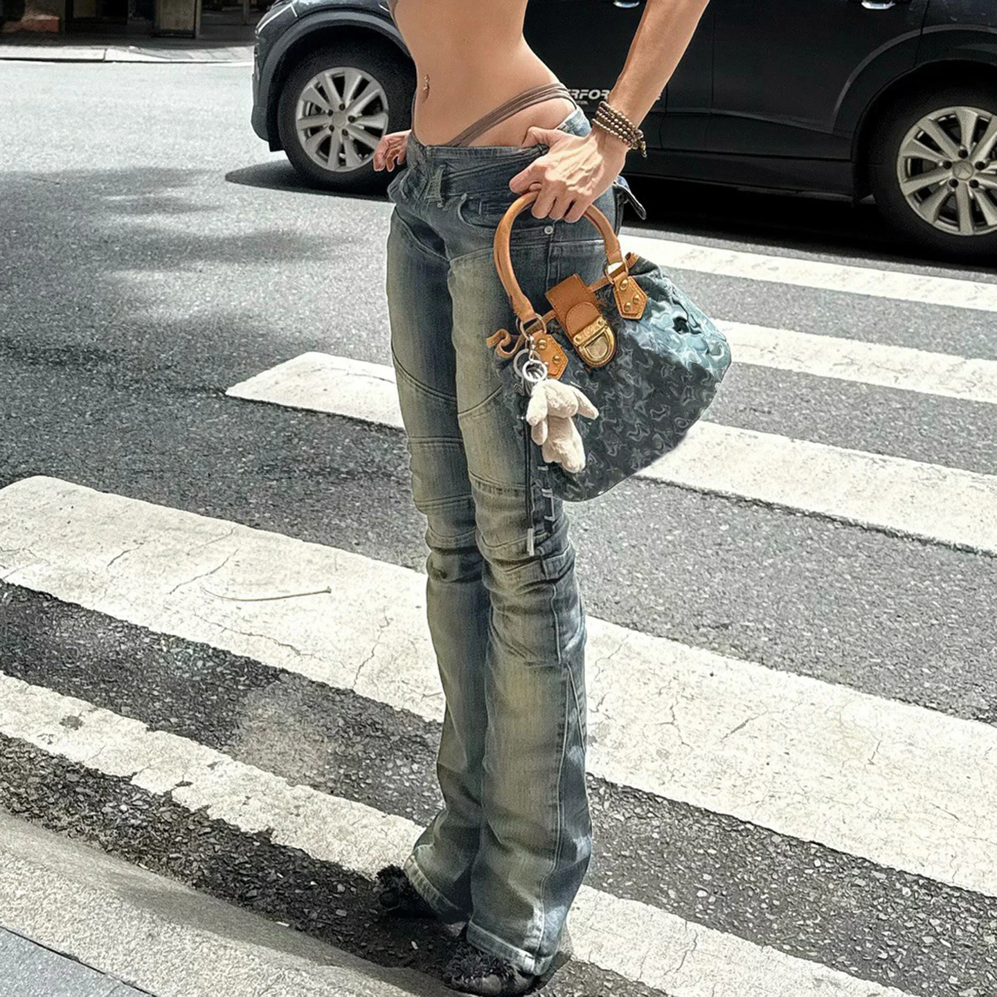 Vintage Light Wash Distressed Paneled Jeans Y2K Slim-Fitting Low-Waisted Stitched Denim Pants Women 2025 Streetwear Retro Jeans - Image 2