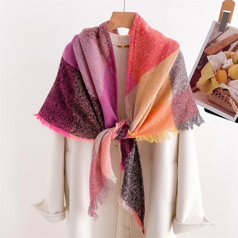 2024 Luxury Fashion Color Block Classics Plaid Cashmere Women Shawl Winter Warm Triangle Scarf Outdoor Scarves Wraps Stole Photo