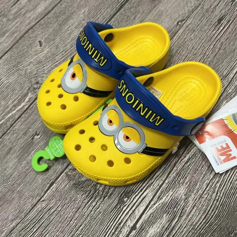 Children's Croc Shoes Minions Boys And Girls Beach Shoes Slippers Sandals Non-slip Breathable Wear-resistant Toe-toe Slippers image 2