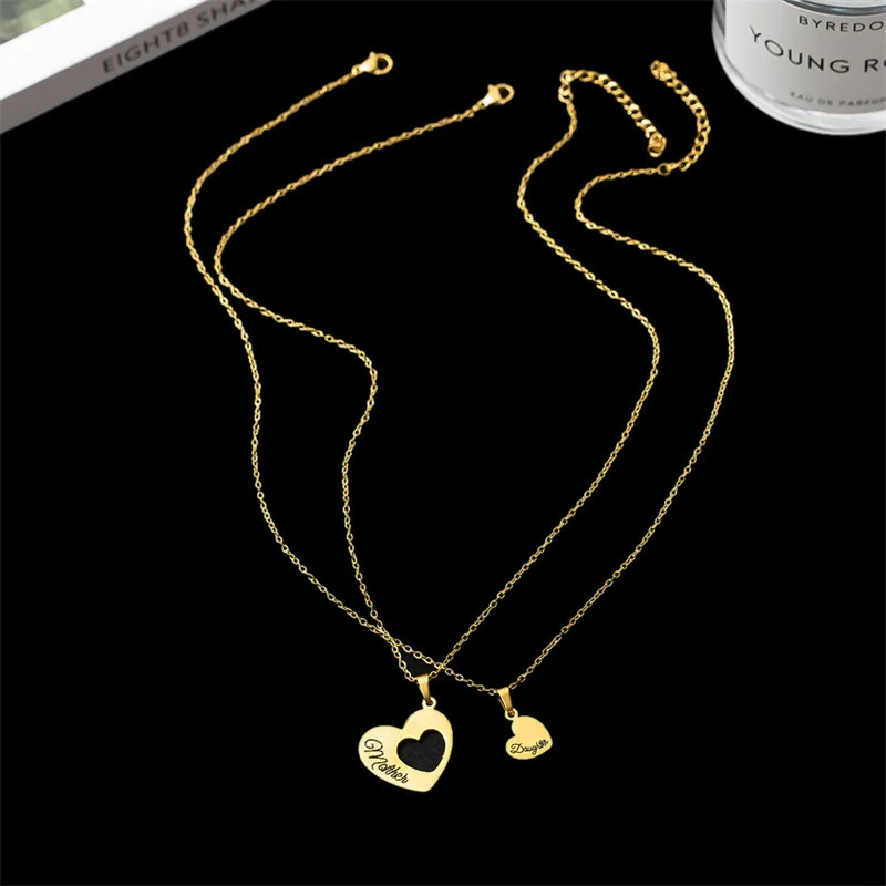 2 pz/set madre figlia cuore collana in acciaio inox Splicing inciso lettera amore collane per le donne ragazze mamma gioielli regalo