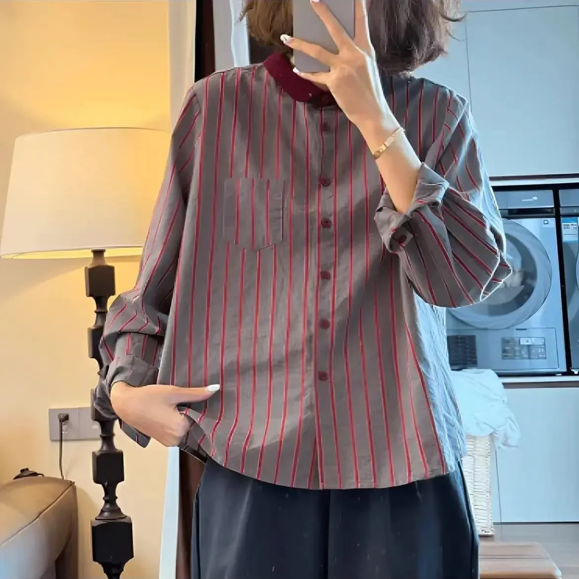 

2025 контрастная полосатая рубашка с лацканами, осенняя новая модная женская рубашка Evergrande с длинными рукавами в стиле ретро