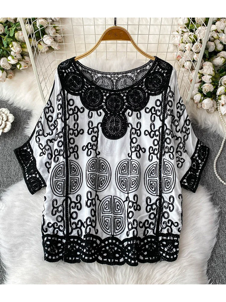

Women‘s Summer Blouse Ethnic Style Retro Contrasting Checkered Embroidered Lace T-shirt Loose Seven Quarter Sleeve Blusa BL169