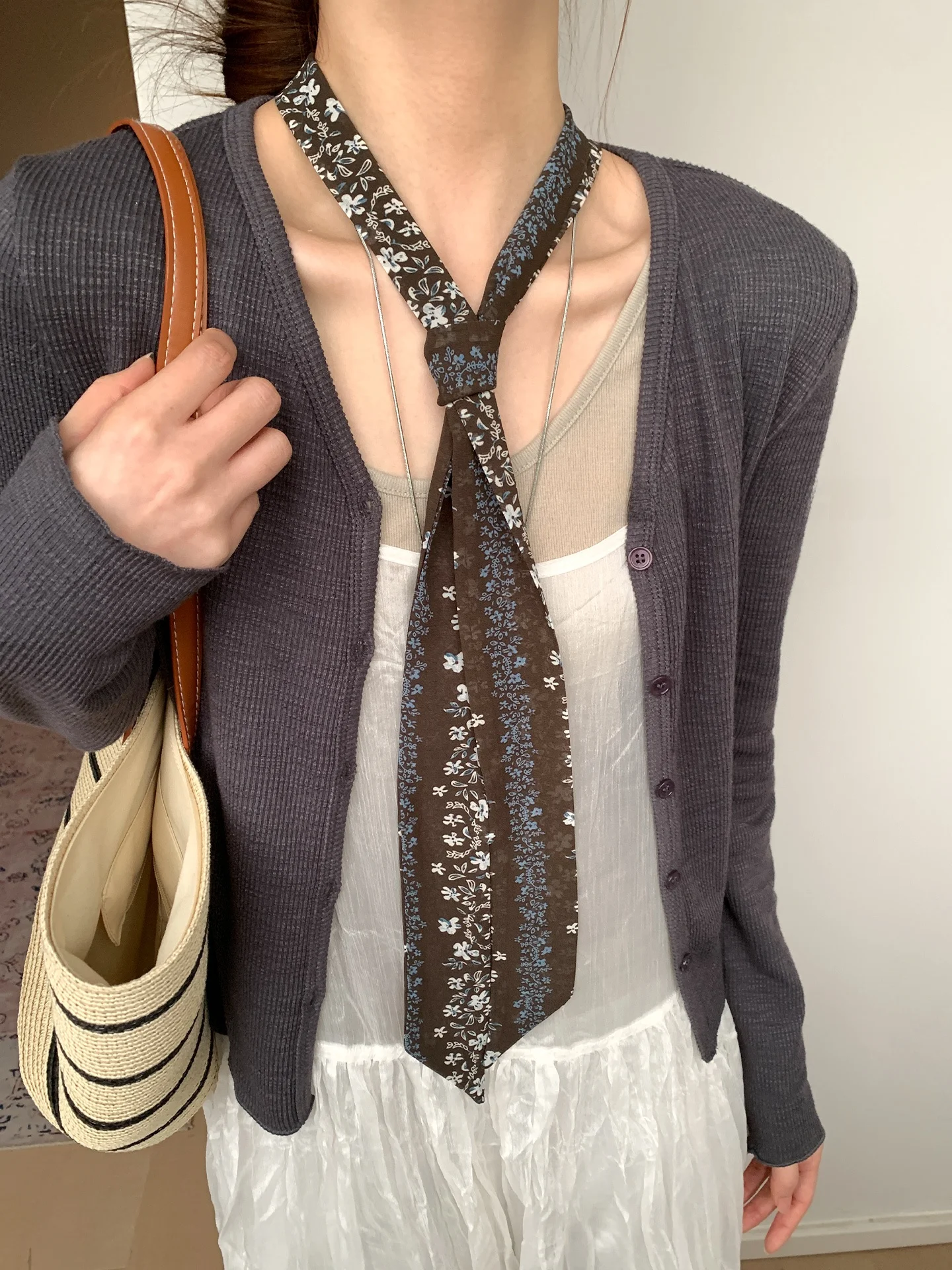 lenco-de-seda-fino-com-estampa-floral-estilo-retro-artistico-feminino-novo-lenco-de-pescoco-longo-com-borlas-de-alta-qualidade-para-primavera-verao-em-fibra-de-poliester-moderna