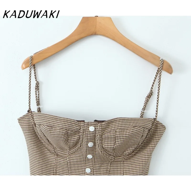 KADUWAKI Retro Women Fashion with Flap Strapless Bustier Top Vintage Backless Button-up Female Y2K Crop Tank Tops Mujer 민소매 티 여성