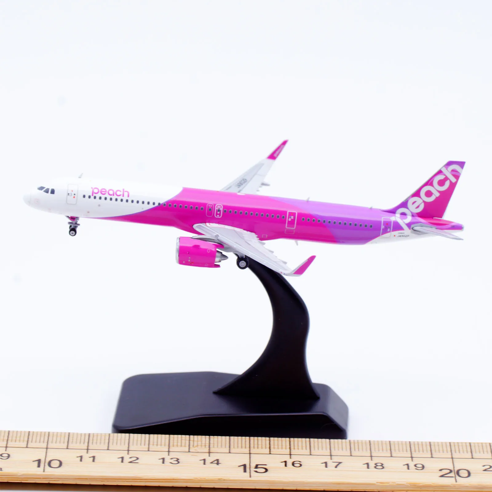 EW421N015 Liga Avião Colecionável Presente JC Asas 1:400 Peach Airlines Airbus A321neo Diecast Aeronave Jet Modelo JA902P