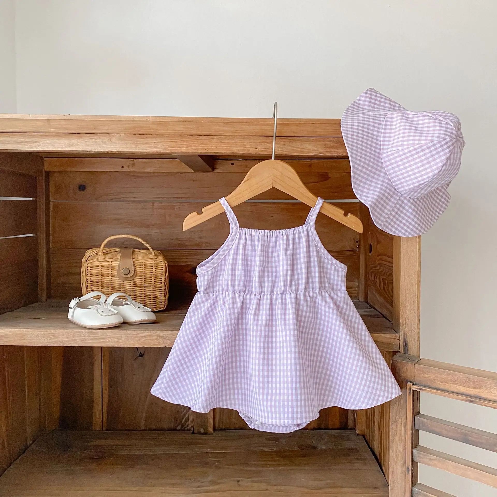 

2026 Summer New Baby Girl Sleeveless Plaid Bodysuit Dress + Hat Infant Cute Thin Sling Jumpsuit Newborn Cotton Clothes 0-24M