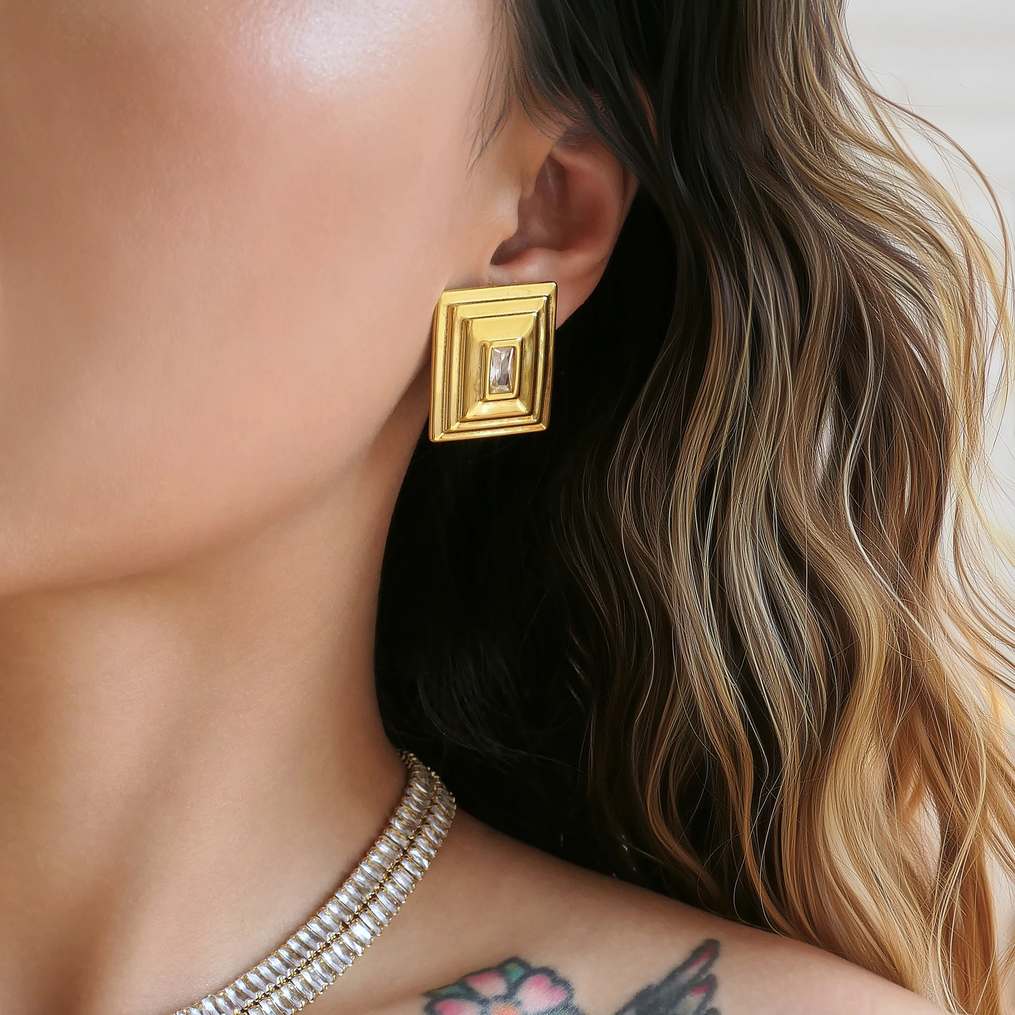 

DASEIN New Classical Square Red Zircon Stripe Earrings Summer INS 18k Gold Plated Hypoallergenic Stainless Steel Theater Jewelry