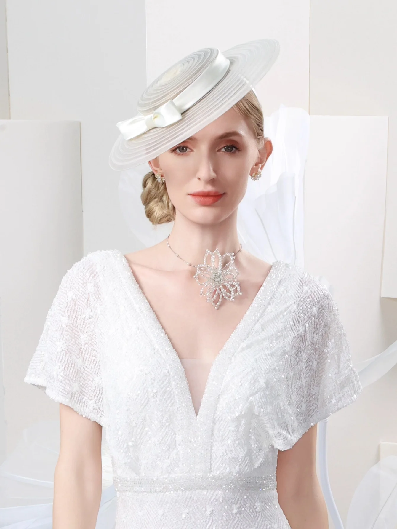 

Elegant Wide Brim Tea Party Fascinator Kentucky Hat Women’s Fascinator Derby Mesh Pillbox Hat for Cocktail Wedding