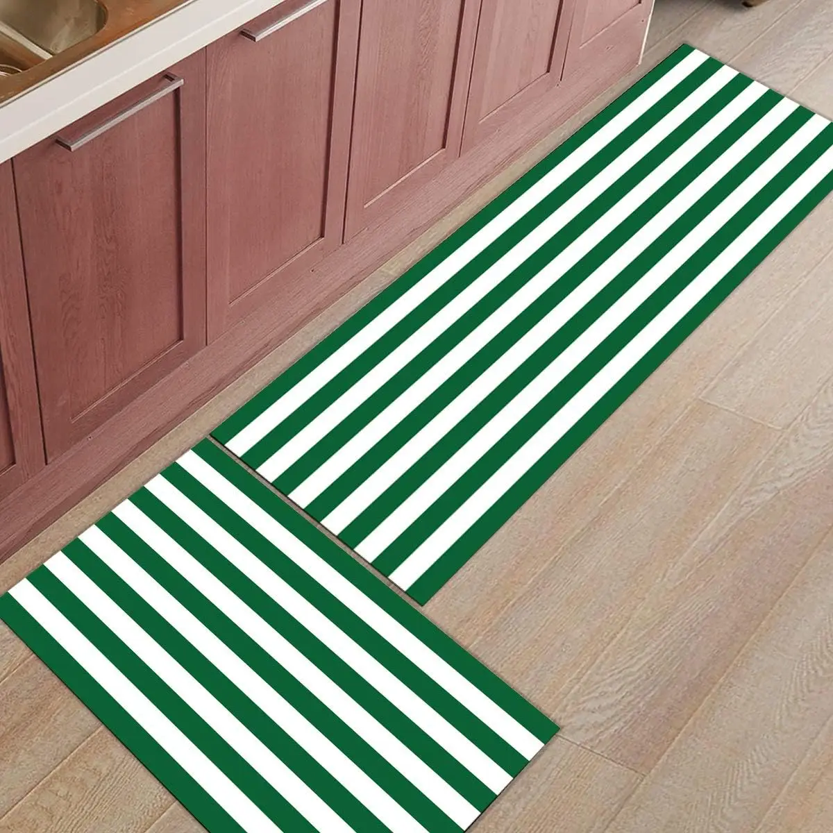 Christmas Green Stripe Kitchen Mat Entrance Doormat Decor Non-Slip Corridor Balcony Rugs Bedroom Bedside Floor Mat Xmas Decor
