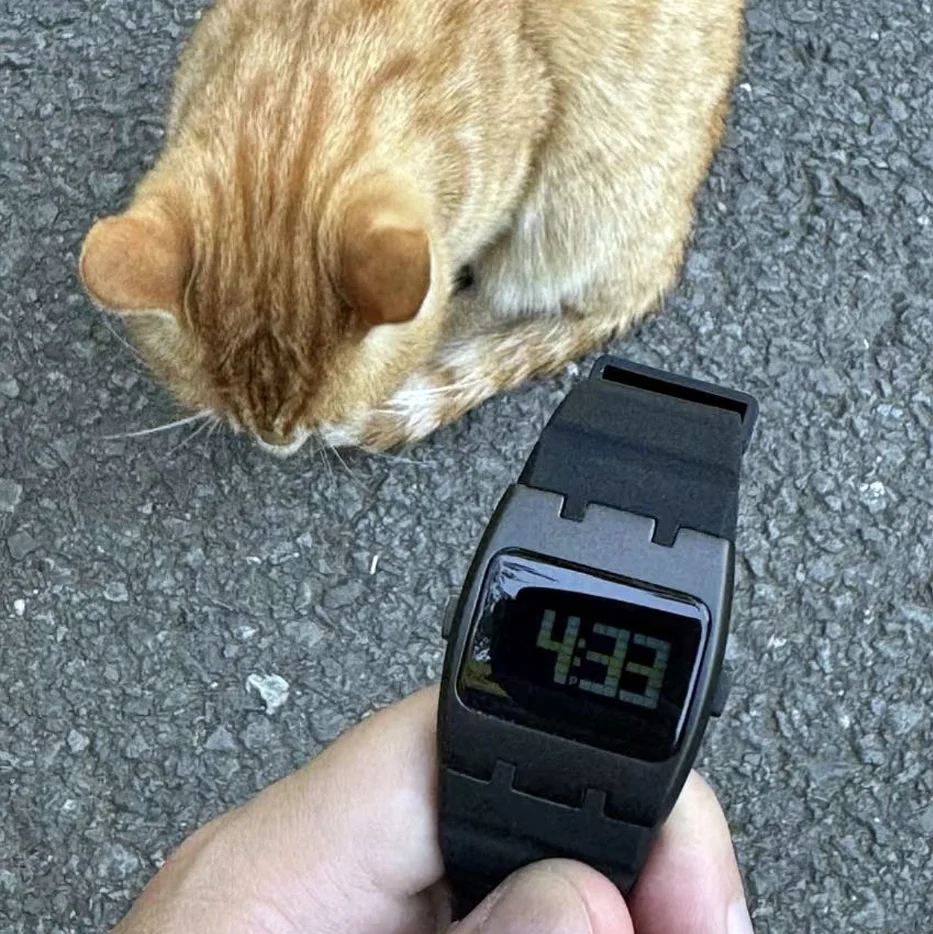 Z8000 الساعات الإلكترونية الرائعة IB DESIGN ساعات معدنية فريدة من نوعها ساعات BENLY الرقمية بأسلوب بسيط