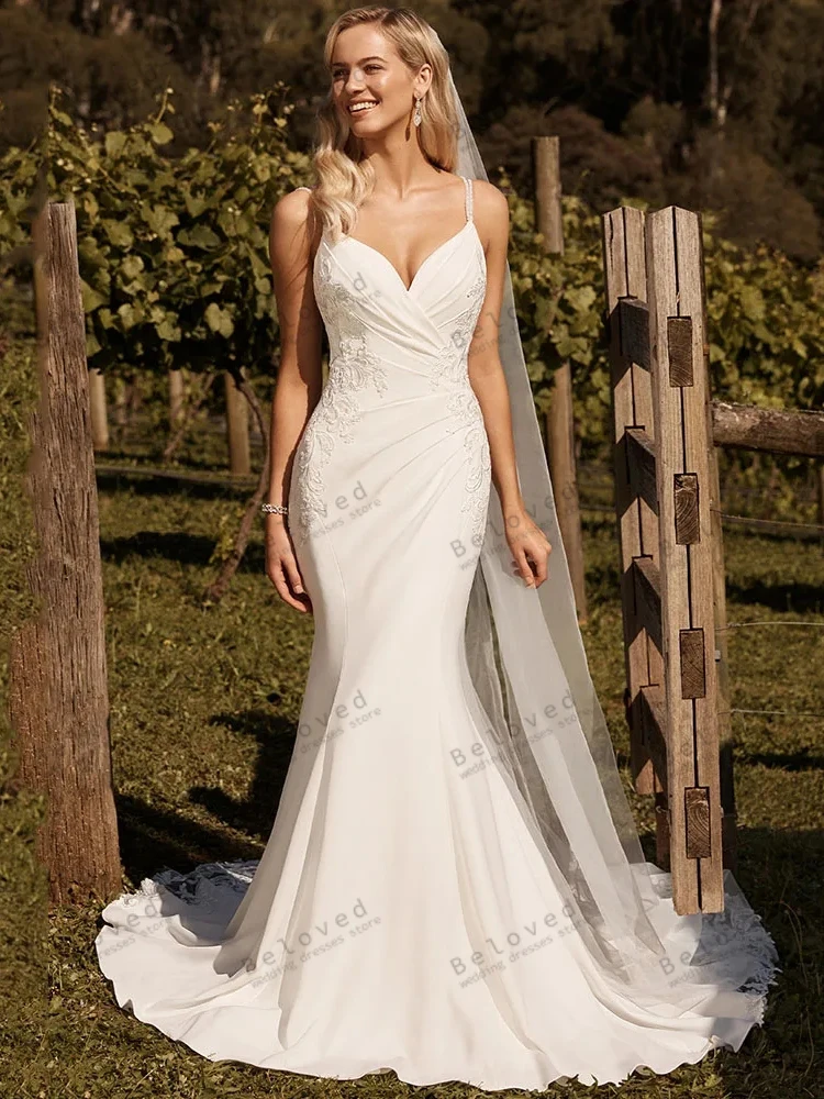 Exquisite Brautkleider Satin Brautkleider Schatz rücken freie Scheide Meerjungfrau Spitze Applikationen boden lange Vestidos de Novia