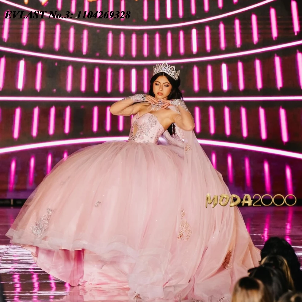EVLAST Maßgeschneidertes rosa Quinceanera-Kleid, Ballkleid, glänzende Schmetterlingsapplikation, Perlenstickerei mit Umhang, Sweet 16, Vestidos De 15 Anos E3Q13