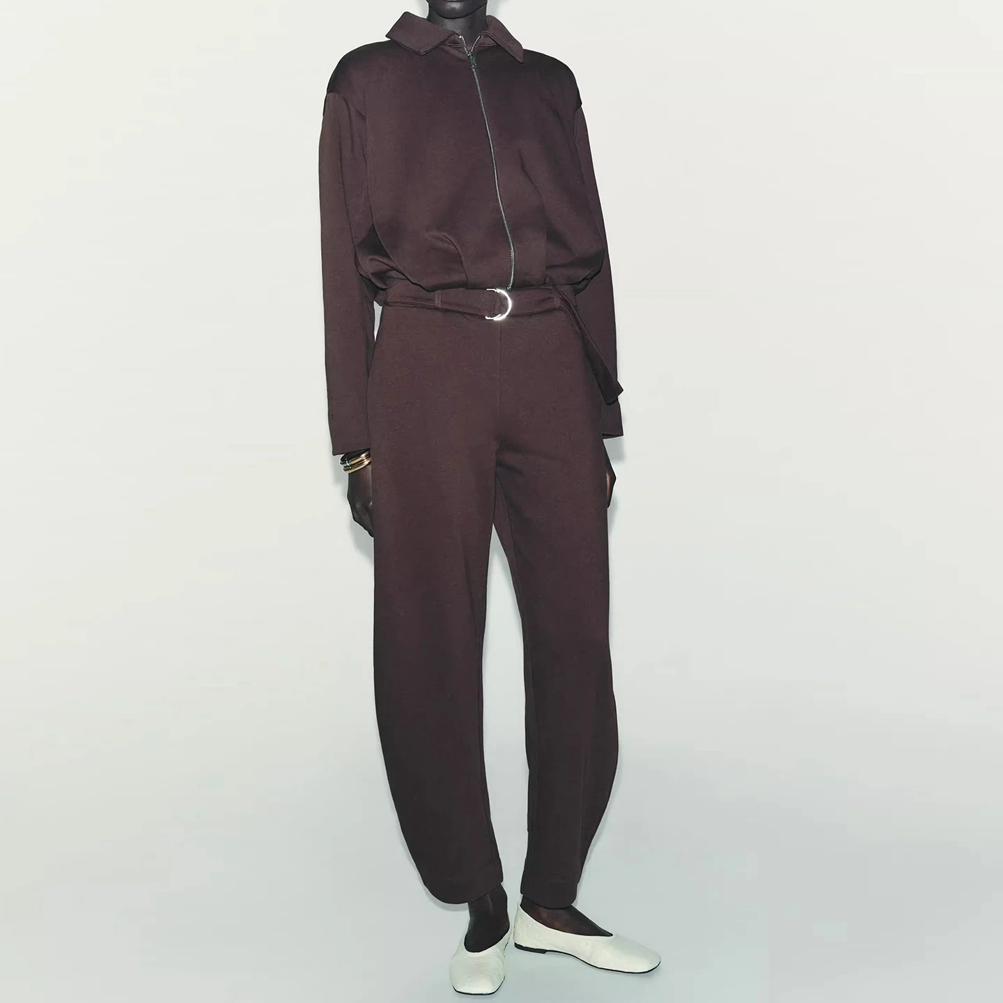 ชุดแฟชั่นฤดูใบไม้ร่วง 2025 เสื้อแจ็คเก็ตนักบินผู้หญิงพร้อมเข็มขัด กางเกงขายาวเอวสูง สีพื้น สไตล์ยุโรป สำหรับผู้ใหญ่