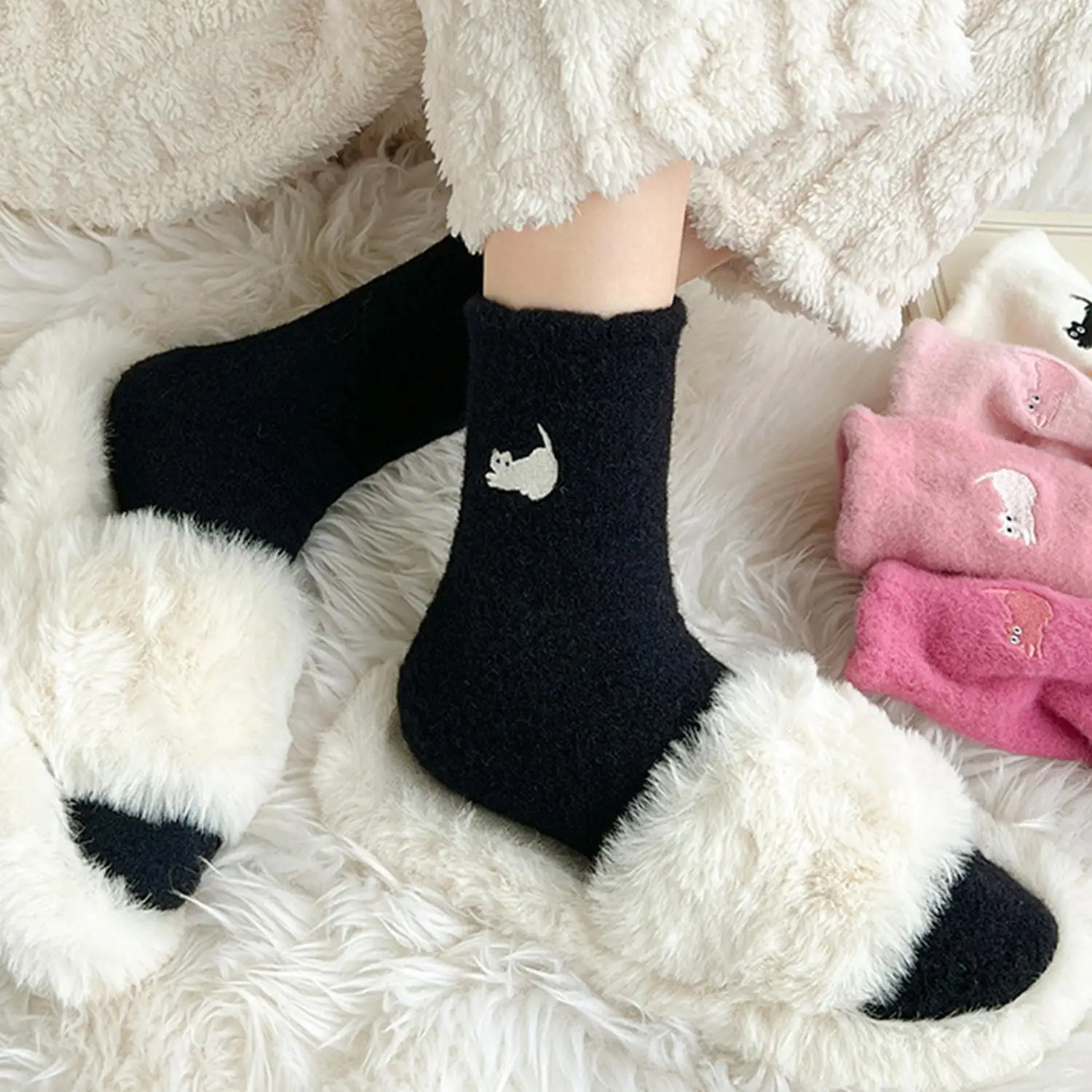 

1 Pair Cute Cat Mink Fleece Super Soft Socks For Women Winter Warm Thicken Coral Plush Socks Thermal Snow Home Sleep Floor Sock