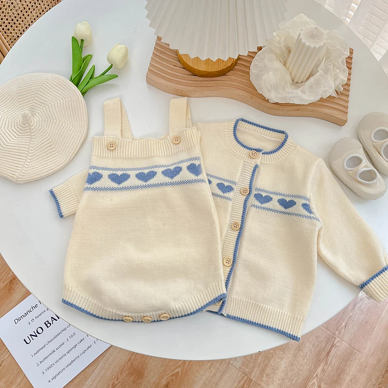 Spring And Autumn Newborn Baby Girls Baby Bodysuits Coat Romper Outfits Set Coat Long Sleeved Korean Fashion Soft Casual Knitted