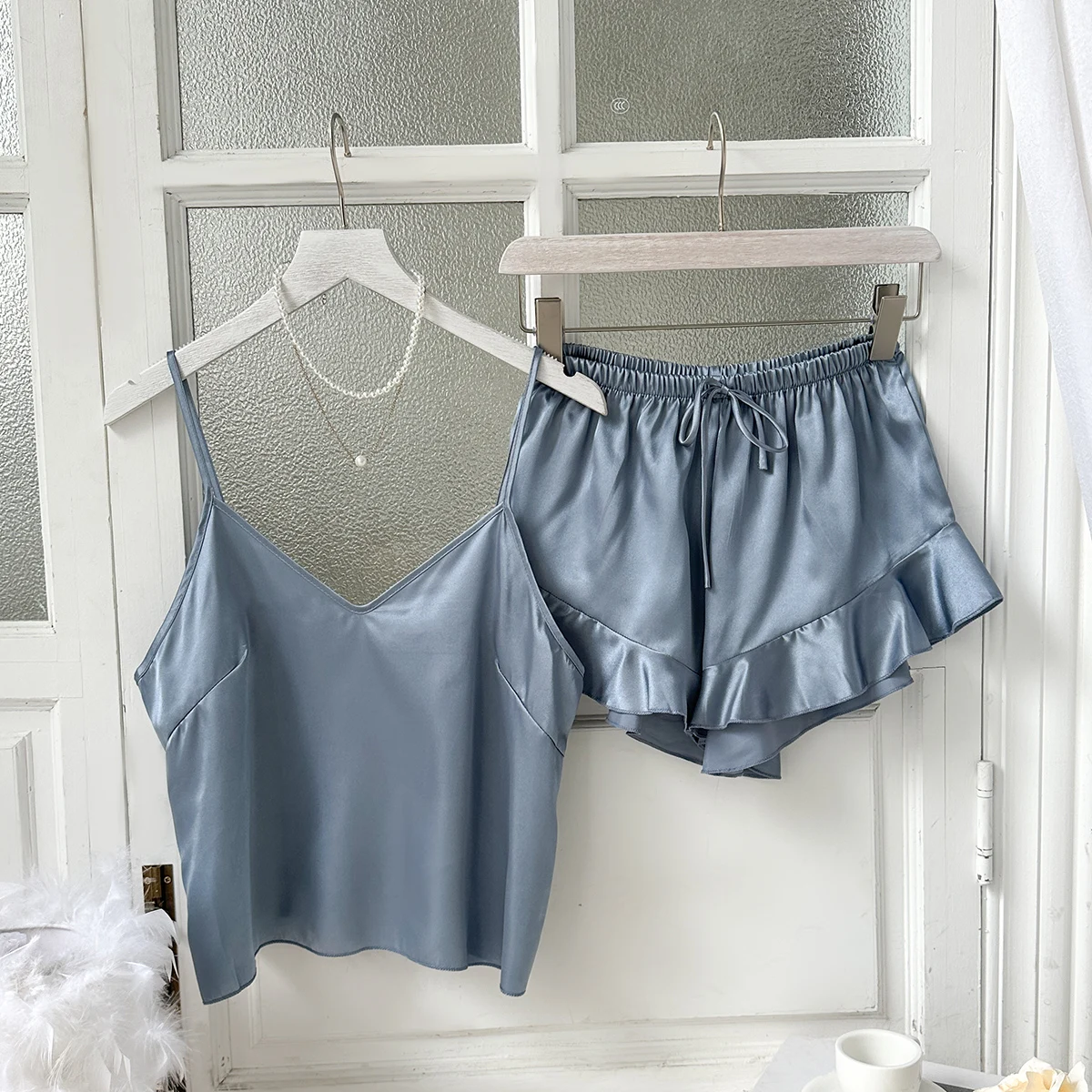 

Летняя Женская атласная пижама, свободная повседневная майка с V-образным вырезом, тонкая домашняя одежда