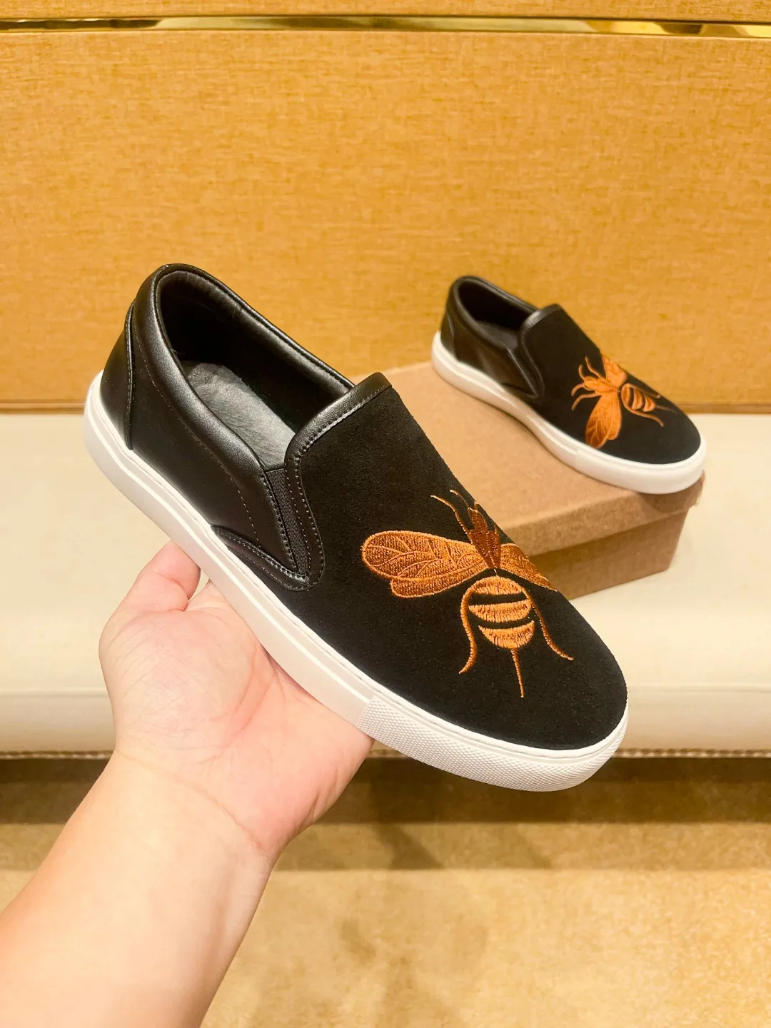 

Men's genuine leather sports and casual shoes, comfortable and breathable Sneakers board shoes