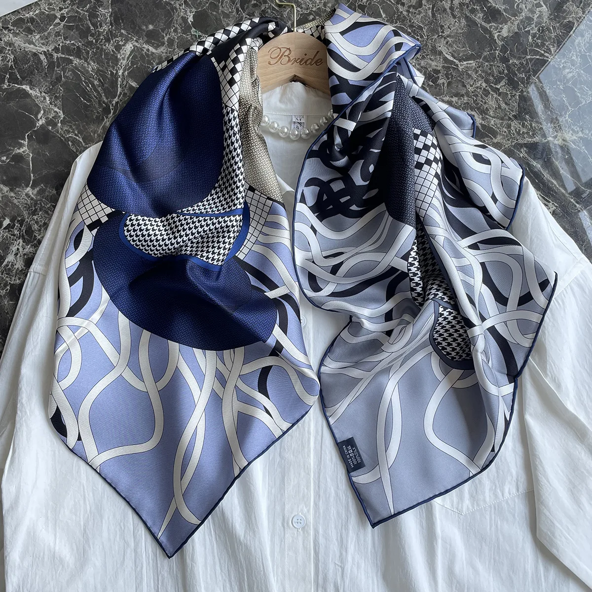 Double Sided 100% Silk Scarf Design Thousand Bird Grid Hat Brand Square Scarf Shawl Hand Rolled Edge Women Hijab Foulard Bandana