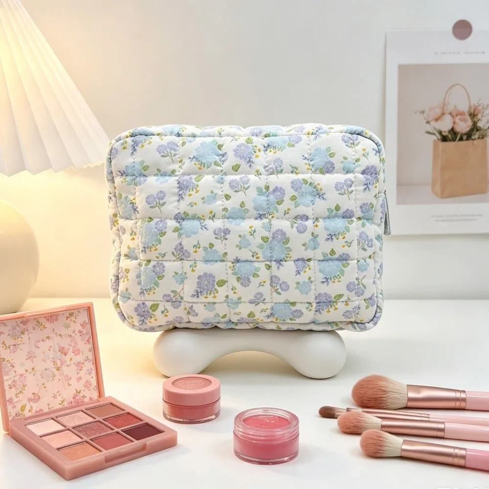 Portable Quilted Cosmetic Bag Soft Cotton Large Capacity Toiletry Bag Floral Print Butterfly Pattern Wash Bag Women Girls