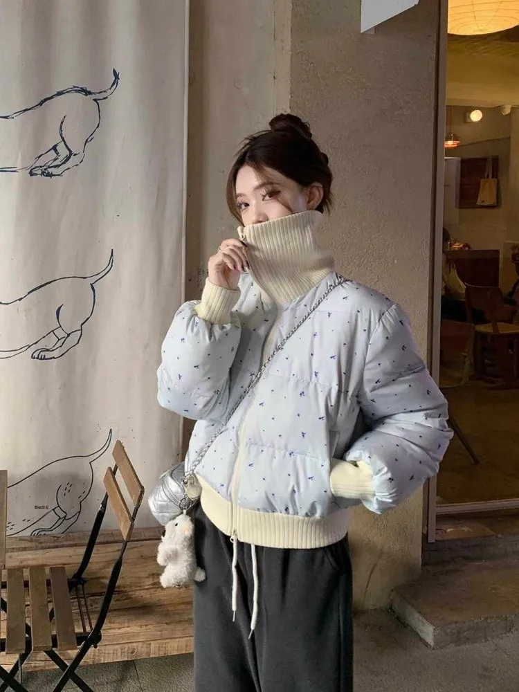 

Утепленная хлопковая куртка больших размеров с цветочным принтом, воротником-стойкой, в корейском стиле, свободного кроя, молодежная зимняя верхняя одежда