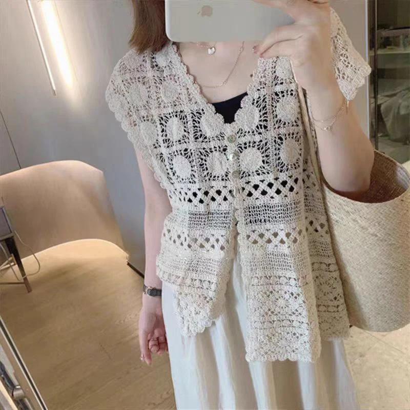 

Sleeveless Women Crochet Shirt Korean Fashion Women Hook Flower Hollow Out Blouse V-neck Knitted Vest Tops
