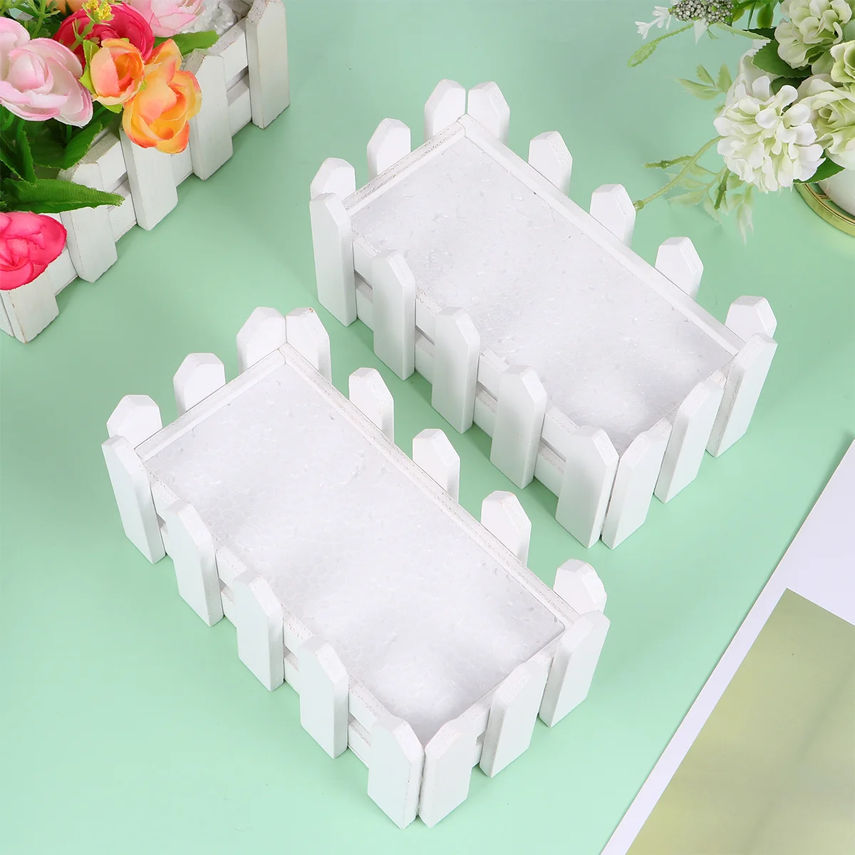 

3 Pcs Artificial Plastic Flower Pot Moss and Vase Fake Flower Set Portable Simulative Flower Pot with Wooden Fence (White)