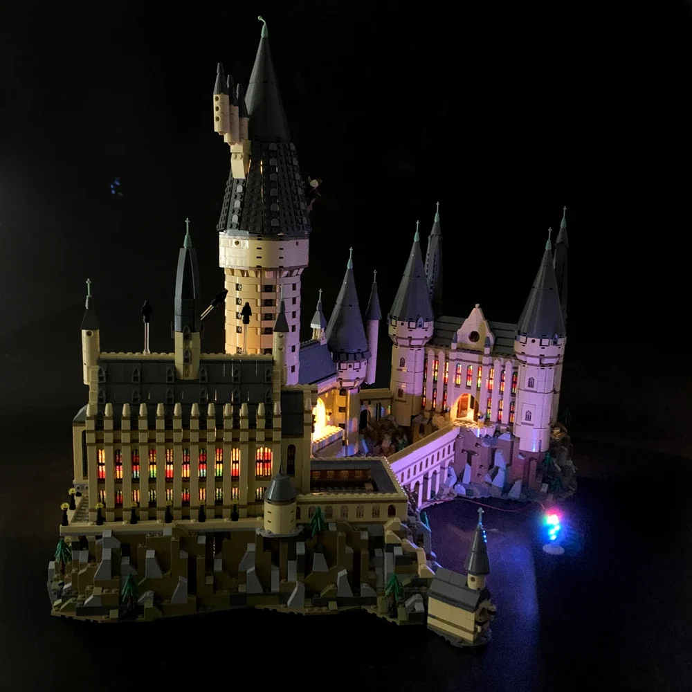 Luce a LED compatibile per Hogwarts Castle 71043 Building Blocks Lampada decorativa con telecomando (Non include i blocchi di costruzione)