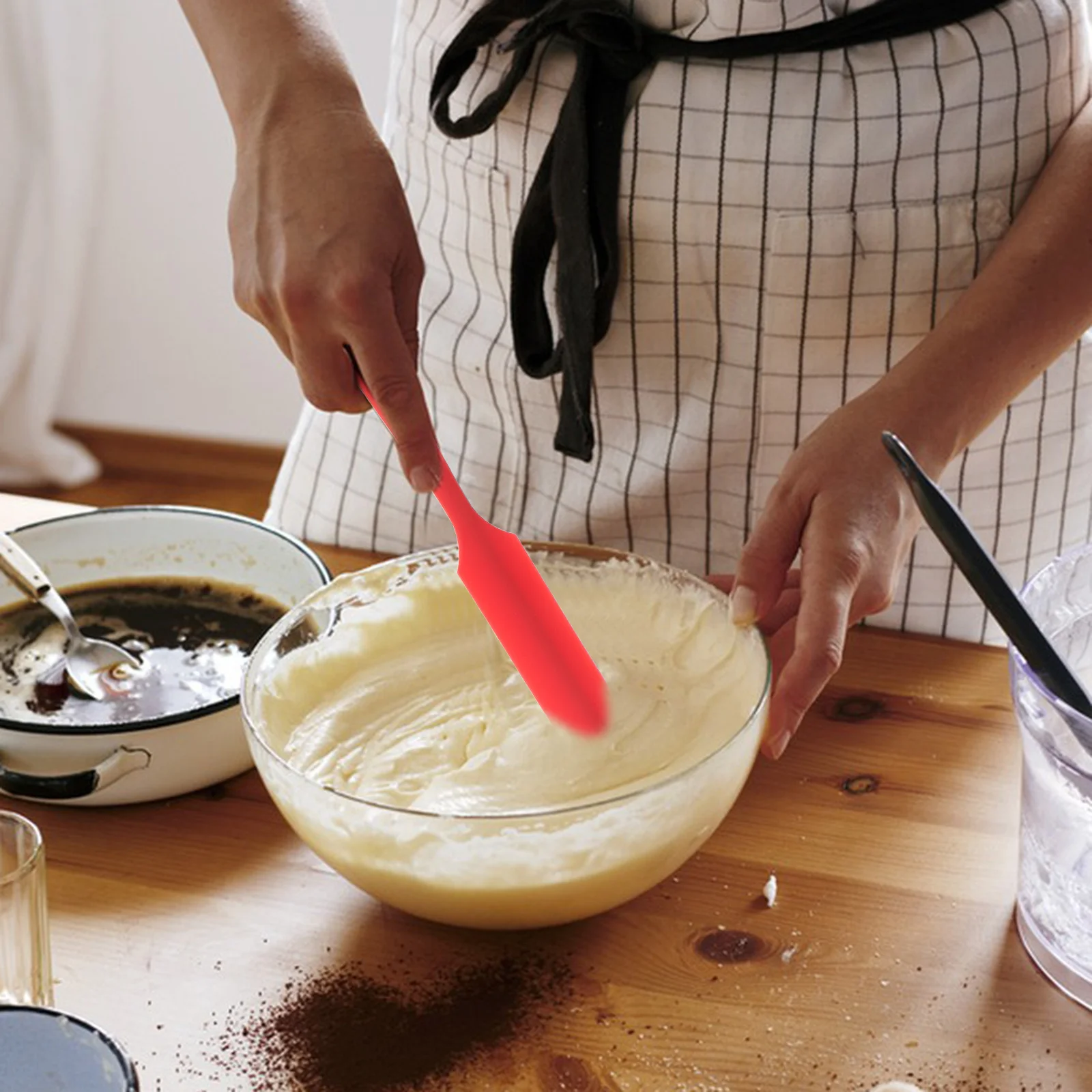 

6Pcs Silicone Cake Spatulas Multifunction Kitchen Gadget No Smell Easy Clean Tapered Sides for Smooth Surface Baking