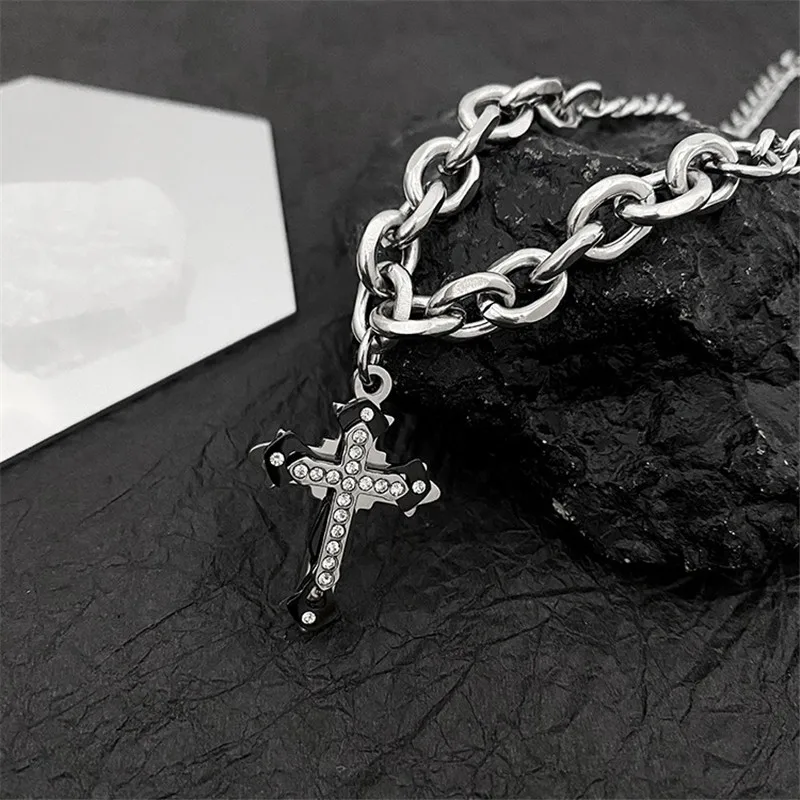 Men's Equatorial Cross Necklace Hanging Men's Accessories