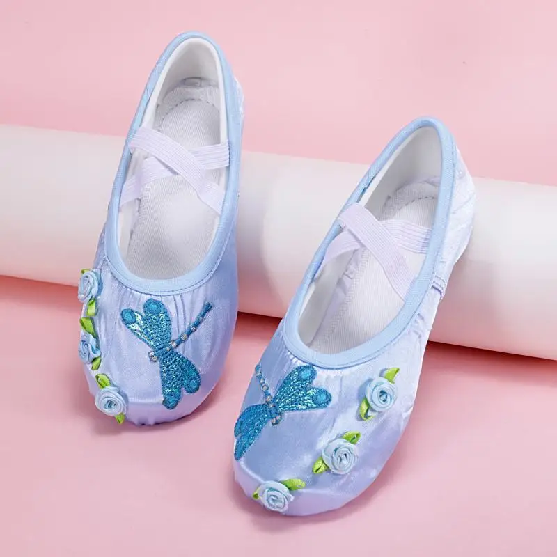 New Sweet Embroidery Ballet Dance Shoes Satin Soft Sole Gymnastics Shoes Kid Cartoon Lovely Practice Dance Footwear Casual Shoes