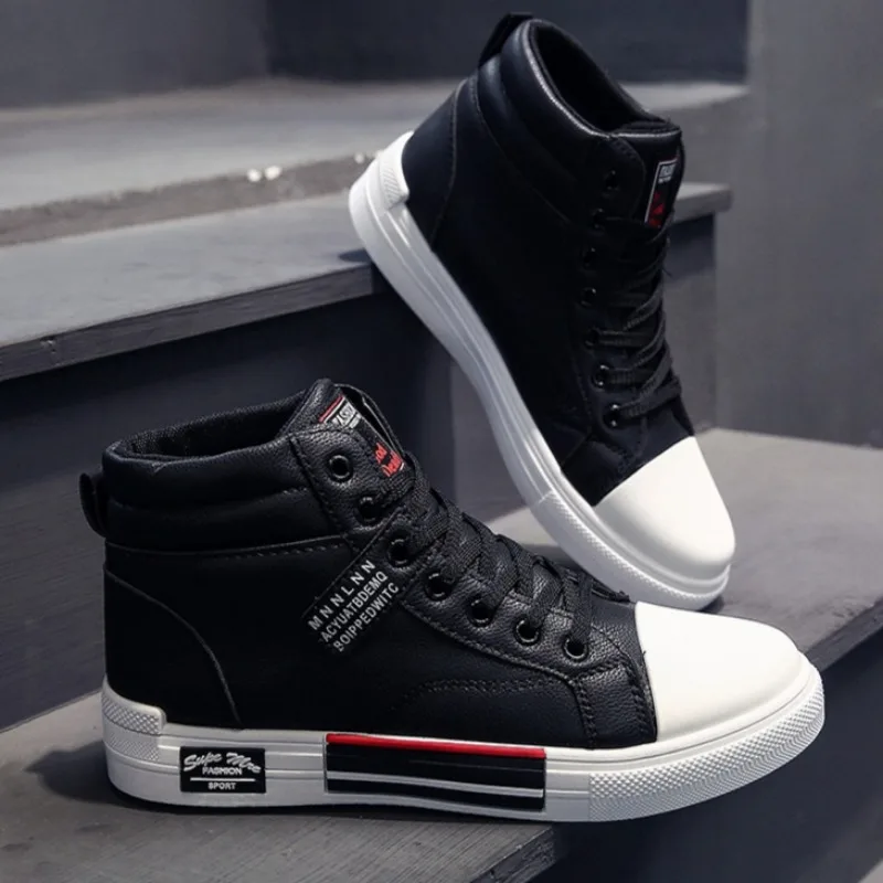 Mens High Top รองเท้าผ้าใบรองเท้าสบายๆ Warm Plush รองเท้าผ้าฝ้ายแนวโน้มรองเท้าหนัง Lace Up Vulcanized รองเท้านักเรียนรองเท้าผ้าใบลําลอง