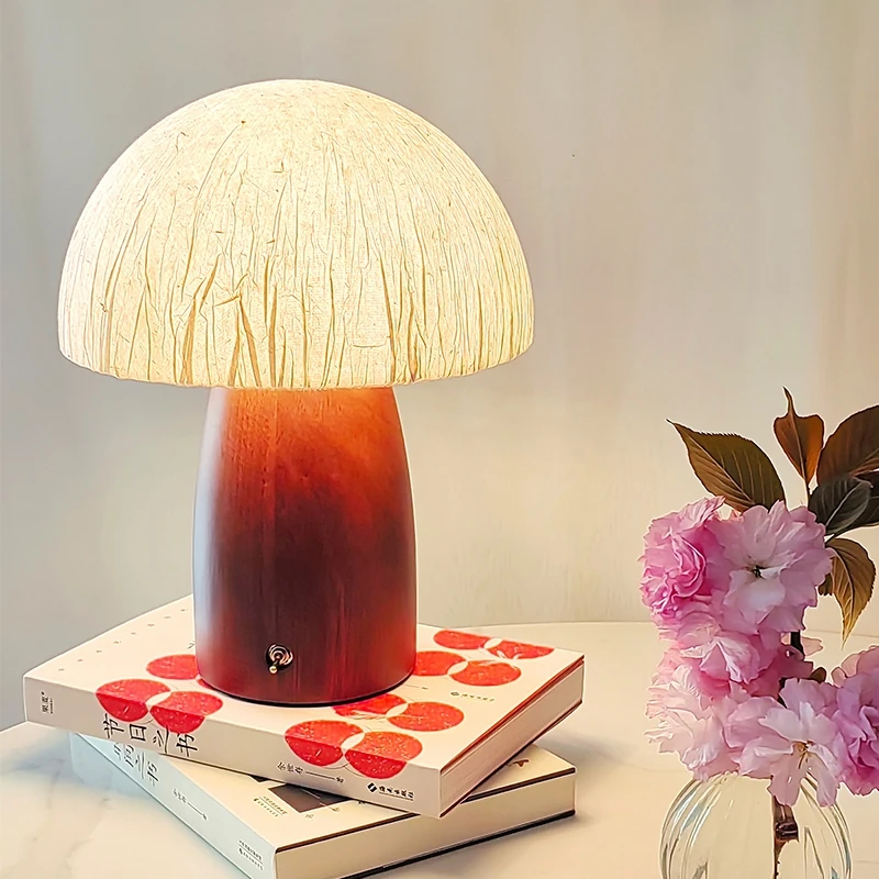 

French medieval desk lamp, retro mushroom lamp, handmade living room, bedroom, bedside lamp, wabi-**** wind, solid wood atmosphe